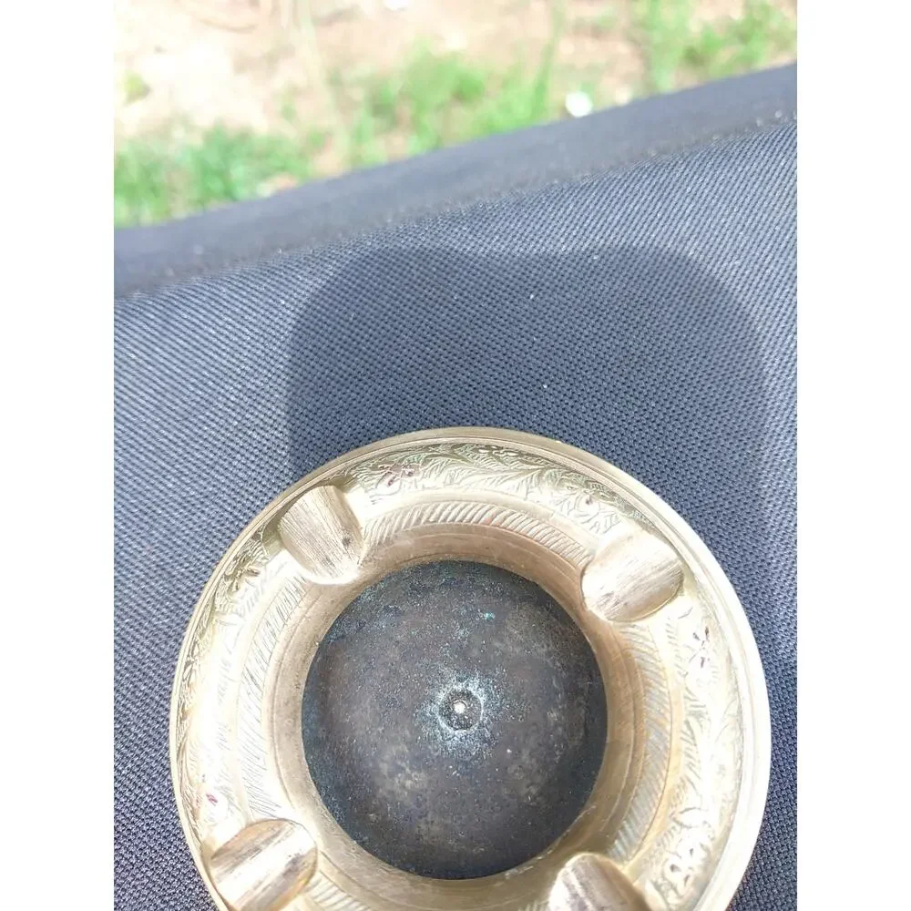 Unbranded ashtray etched indian